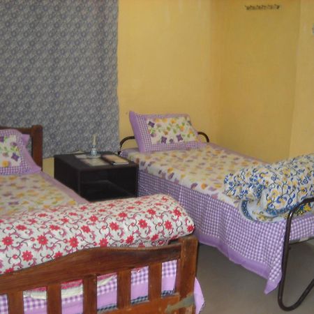 Nadya Homestay For Female & Family Dźajpur Zewnętrze zdjęcie