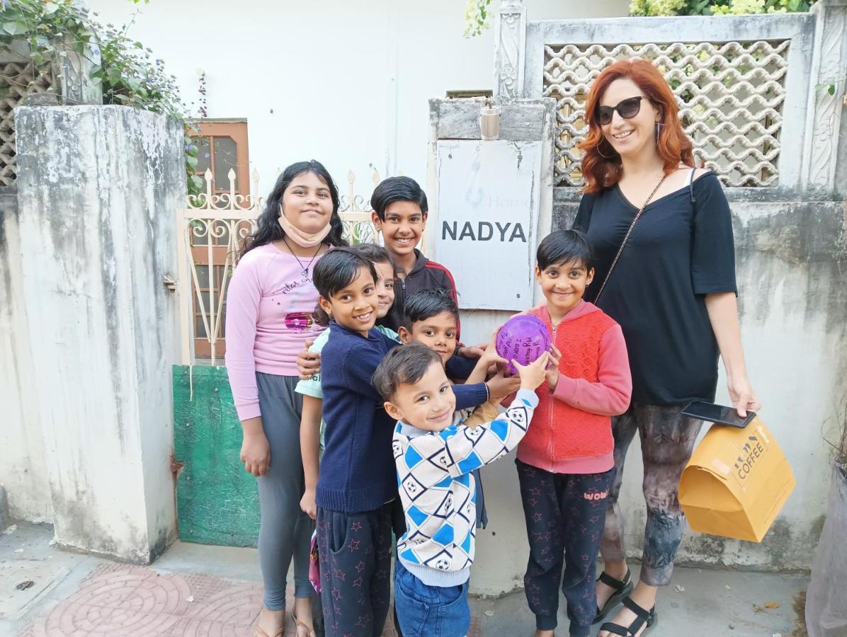 Nadya Homestay For Female & Family Dźajpur Zewnętrze zdjęcie