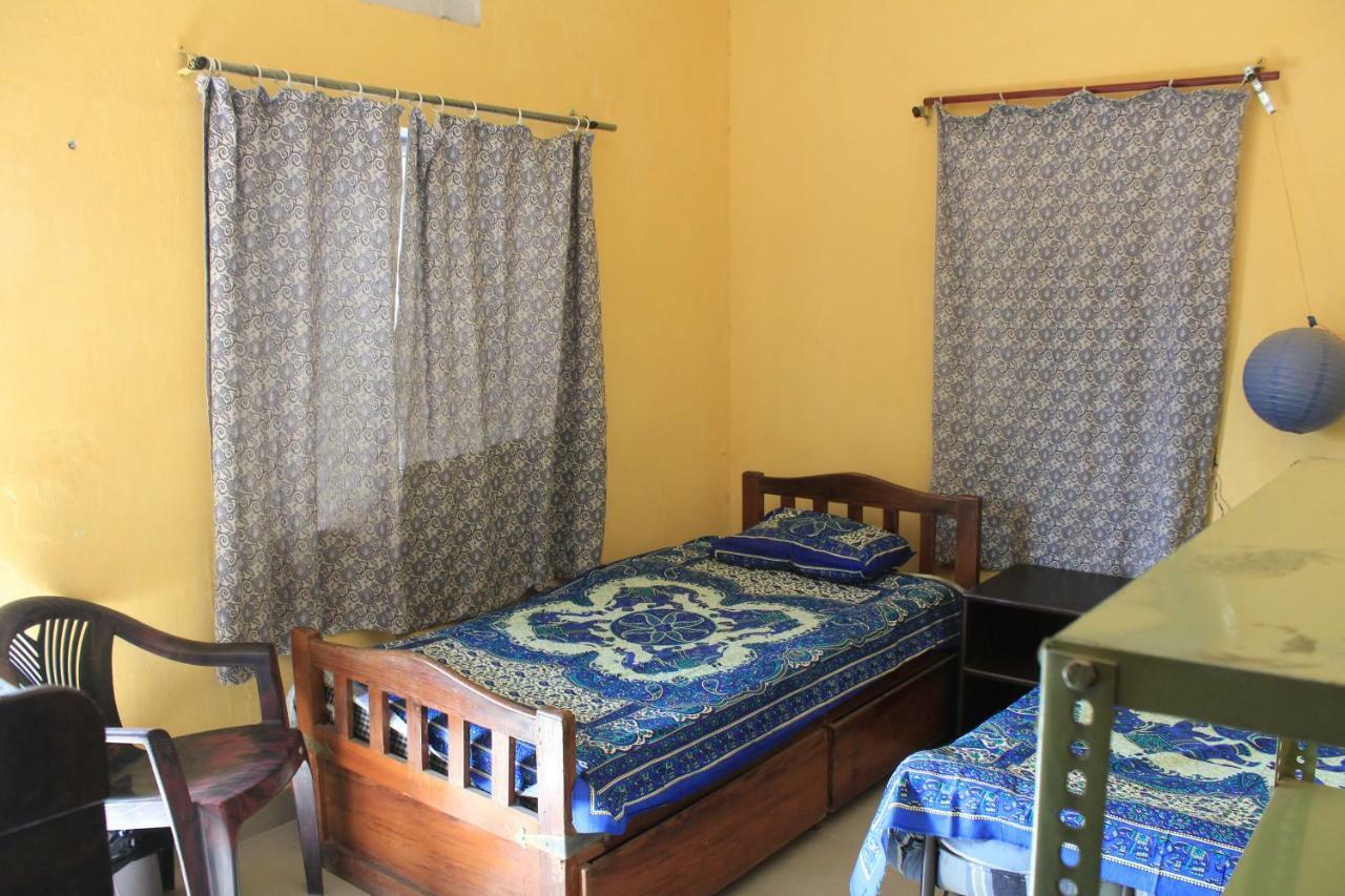 Nadya Homestay For Female & Family Dźajpur Zewnętrze zdjęcie