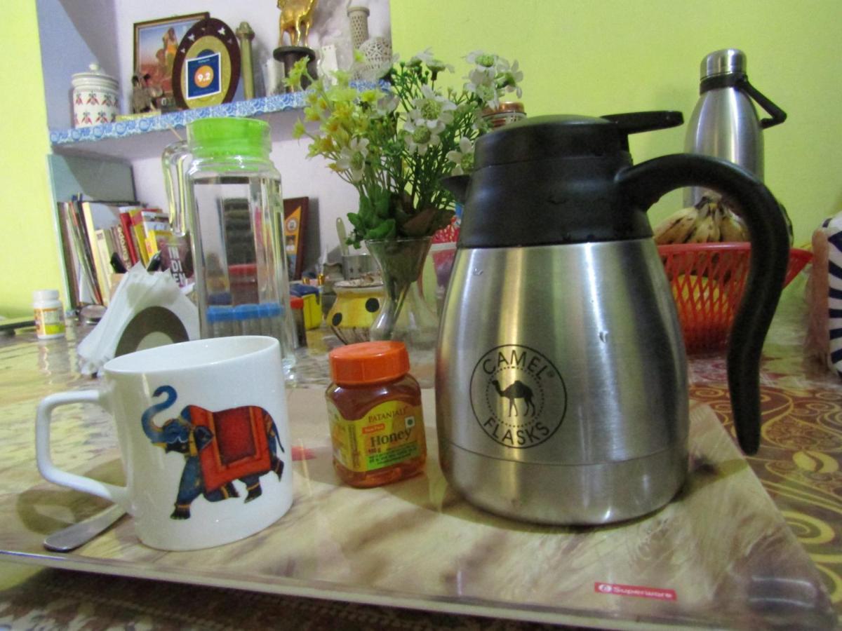 Nadya Homestay For Female & Family Dźajpur Zewnętrze zdjęcie